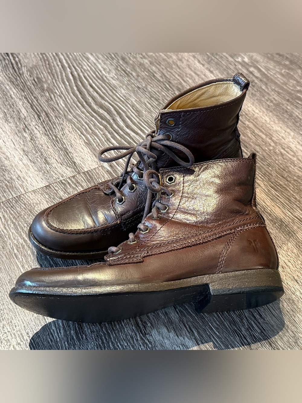 Frye “Phillip” vintage Brown Leather Lace-Up Boots